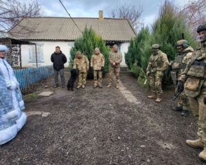 Подарки от «Мамы» и Снегурочки