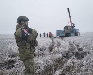 Три товарища всегда готовы к подвигу