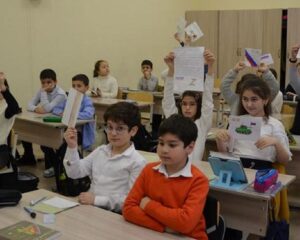 Горная республика помнит о своих бойцах.