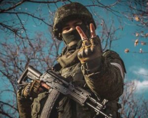 Тронули душу строкой на фронт.