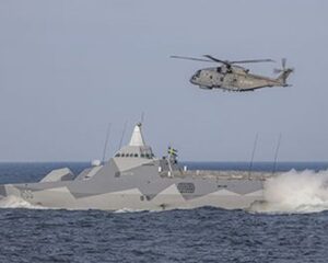 НАТО Демонстративно усиливают военное присутствие.