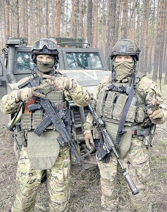 «Крылатая пехота» своих не бросает