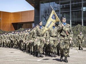 Евросоюз Италия высказывается за европейскую армию.