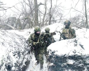 К штурму окопов готовимся тщательно.