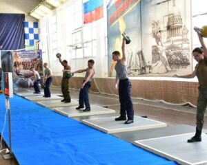 Чемпионы увезли награды за полярный круг