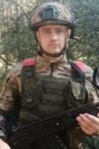 Гвардии младший сержант Константин ОБУХОВ.