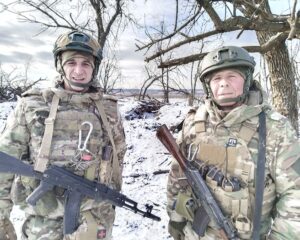 И один в поле воин, а двое – рать.