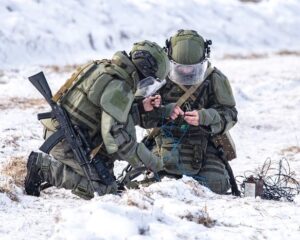 Сапёр ошибаться не должен