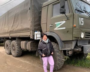 Подарки от матери ценят на передовой.