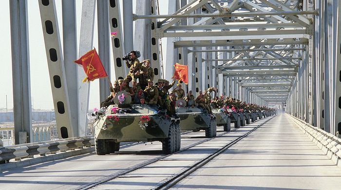 Покидали аэродром Кабул последними
