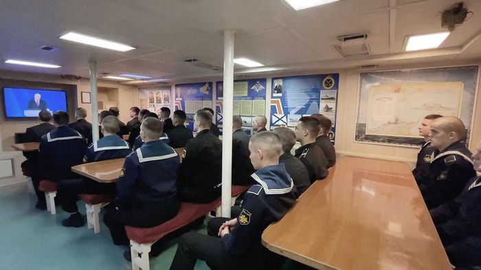 Укрепление суверенитета России идёт по всем направлениям, и прежде всего на фронте