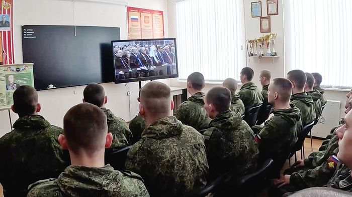 Укрепление суверенитета России идёт по всем направлениям, и прежде всего на фронте