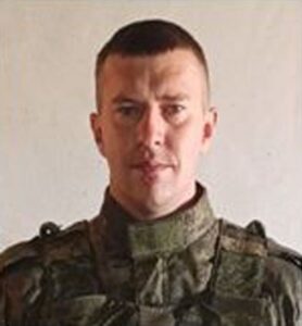Гвардии рядовой Дмитрий ЛОМАКИН.