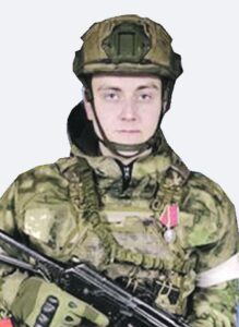Гвардии старший сержант Евгений МАМИН.