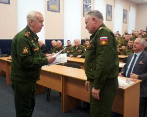 Достойный пример для молодого поколения.