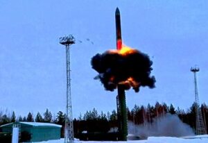Учебно-боевой пуск ракеты ПГРК «Ярс»