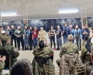 Поэт и волонтёр – на передовой