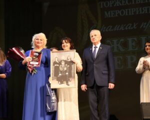 Ангелы за спинами героев