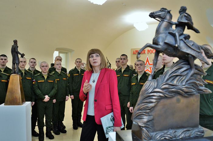 Елена Безбородова: «Что может быть выше служения Отечеству?!»