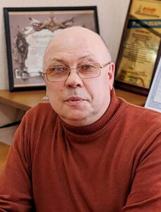 Мельпомена во флотской тельняшке