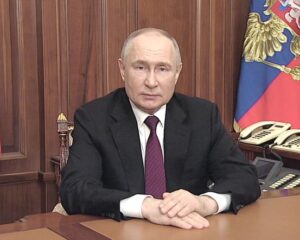 Идти вместе по избранному нами историческому пути.