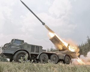Верные сыны Отчизны твёрдо стоят на защите мира.
