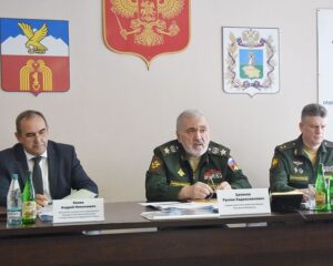 На повестке дня – служба по контракту.
