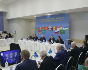 Объединяя силы в борьбе с терроризмом.