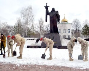 «Верни герою имя»