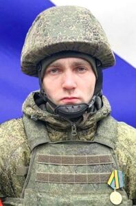 Гвардии рядовой Даниил ЛОГВИНОВ.