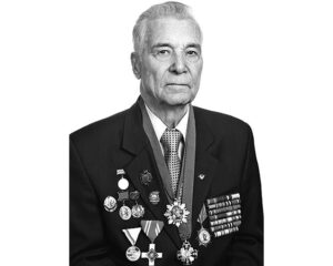 ЛАЗАРЕВ Георгий Евграфович
