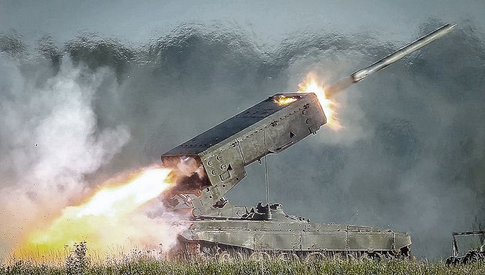 К Отечеству любовь негасимая к победе ведёт