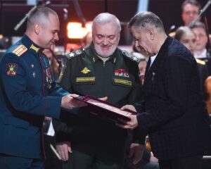 Сохраняя самобытность России.
