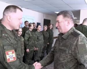 Отважны, надёжны и духом сильны.