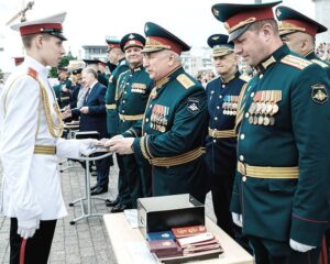 Через тернии к звездам.