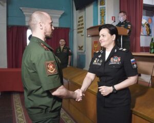 На передовой борьбы за жизнь бойцов.