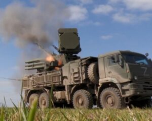 Привезя с собой сирийский опыт