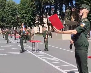 В начале армейского пути.