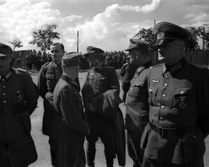 Он вздрагивал на «параде побеждённых».