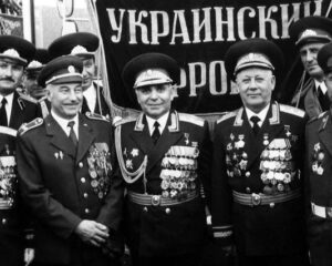 Герой, рождённый в огне сражений.