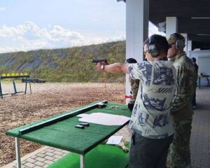 Самый меткий военкор.