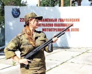 Зарядом картечи – по дронам.