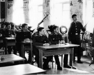Самаркандское ВВАКУ: его традиции формировали фронтовики.