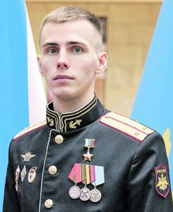 Гвардии капитан Владислав Головин.