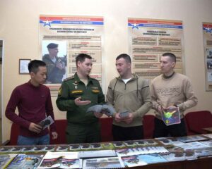 Служба ратная – служба контрактная.