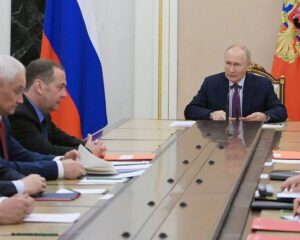 Владимир ПУТИН: Ядерная триада остаётся важнейшей гарантией обеспечения безопасности нашего государства и граждан.
