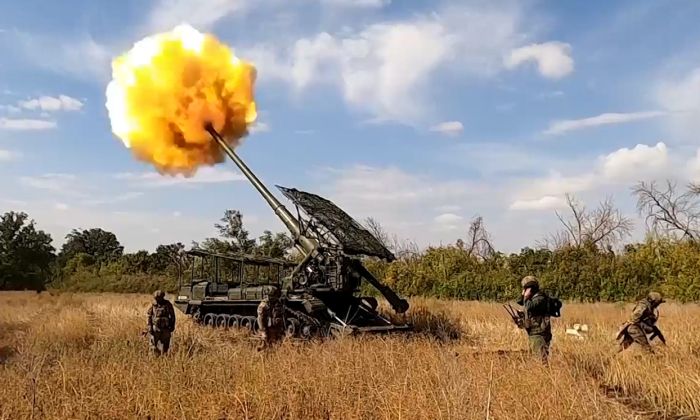 Противник не выдерживает нашего напора