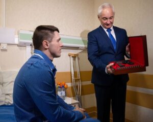 Страна гордится своими доблестными сыновьями.
