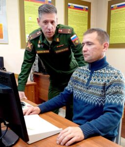 «Мы не штатку заполняем.  Нам нужны защитники страны»