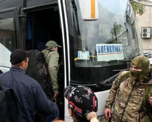 В приоритете – служба по контракту.